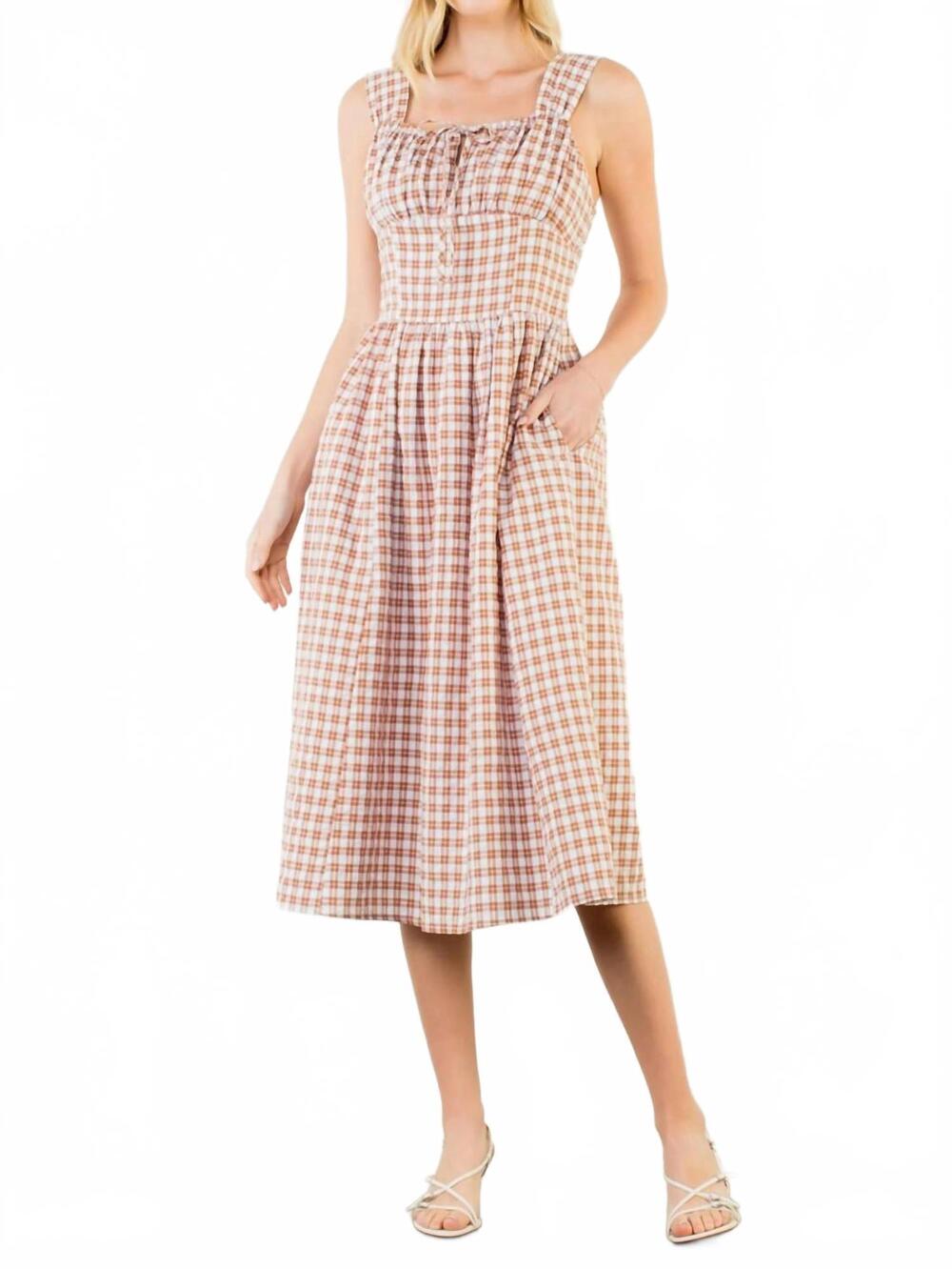 NEW THML sleeveless plaid dress in brown/ white